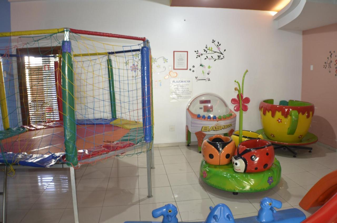 Constantino Hotel E Eventos Juiz de Fora Bagian luar foto A children's play area in a shopping mall